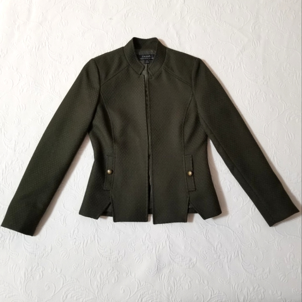 TAHARI Olive Blazer/Jacket with Button Details and Pockets